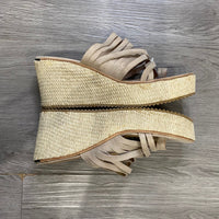 Load image into Gallery viewer, Donald Pliner Size 7 BOUTIQUE
