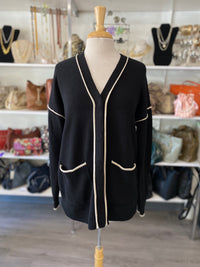 Load image into Gallery viewer, CABI Size MED TOPS
