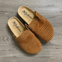 Load image into Gallery viewer, MATISSE Size 7 SHOE
