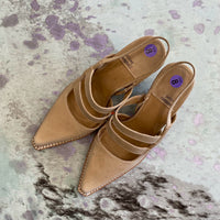 Load image into Gallery viewer, Jeffrey Campbell Size 8 SHOE
