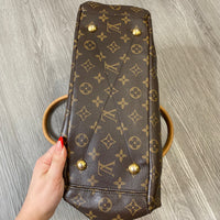 Load image into Gallery viewer, Louis Vuitton DESIGNER
