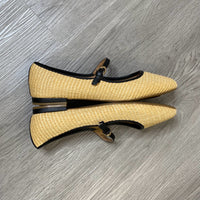 Load image into Gallery viewer, AEROSOLES Size 10 SHOE

