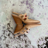 Load image into Gallery viewer, Jeffrey Campbell Size 8 SHOE
