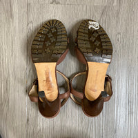Load image into Gallery viewer, Manolo Blahnik Size 7 DESIGNER
