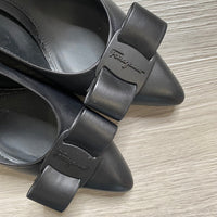 Load image into Gallery viewer, FERRAGAMO Size 9 1/2 DESIGNER
