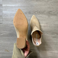 Load image into Gallery viewer, Chelsea &amp; Violet Size 7 SHOE
