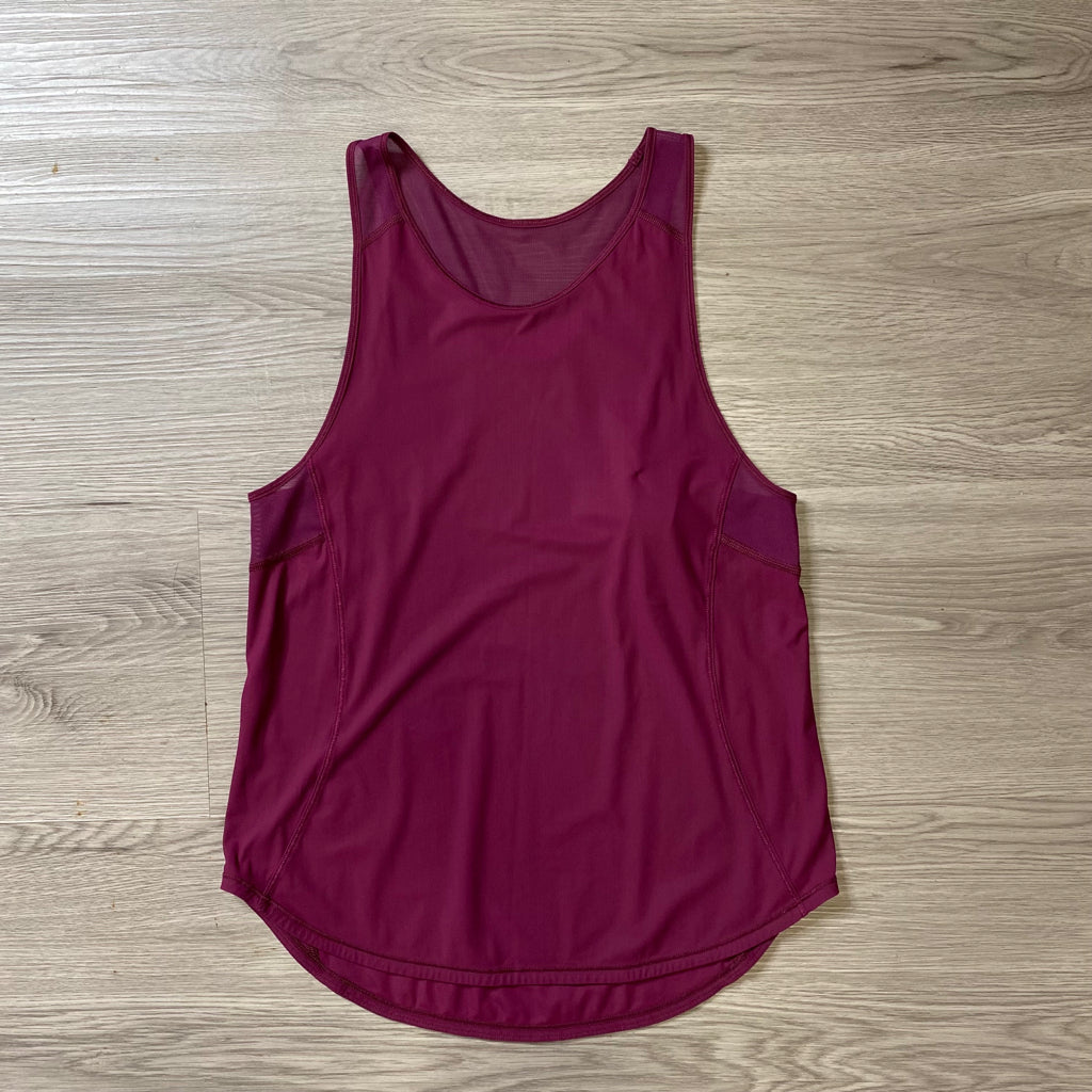 Lululemon Size 4 ATHLETIC WEAR