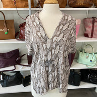 Load image into Gallery viewer, KARLIE Size MED TOPS
