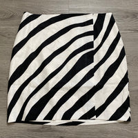 Load image into Gallery viewer, White House Black Market Size 10 SKIRT
