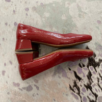 Load image into Gallery viewer, SOFFT Size 6 SHOE
