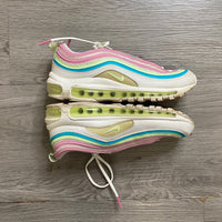 Load image into Gallery viewer, NIKE Size 7 1/2 SHOE
