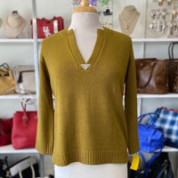 Load image into Gallery viewer, White House Black Market Size SMALL TOPS
