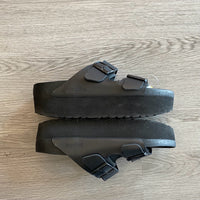 Load image into Gallery viewer, PAPILLIO Size 8 SHOE
