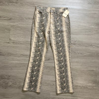 Load image into Gallery viewer, MOTHER Size 31/12 BOUTIQUE
