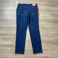 Load image into Gallery viewer, LEVIS Size 34/18 PLUS
