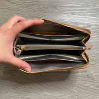 Load image into Gallery viewer, PRADA DESIGNER
