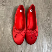 Load image into Gallery viewer, H &amp; M Size 7 SHOE
