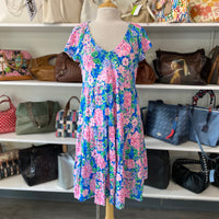 Load image into Gallery viewer, Lilly Pulitzer Size LARGE DRESS
