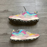 Load image into Gallery viewer, FLOWER MOUNTAIN Size 7 BOUTIQUE
