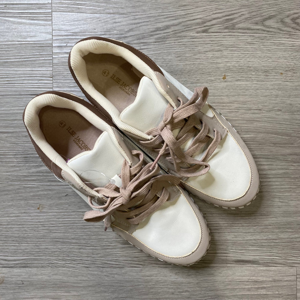 Isle Jacobsen Size 10 1/2 SHOE