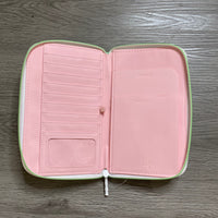 Load image into Gallery viewer, Lilly Pulitzer WALLET
