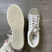Load image into Gallery viewer, Steve Madden Size 6 1/2 SHOE
