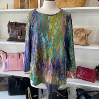 Load image into Gallery viewer, Ali Miles Size LARGE TOPS
