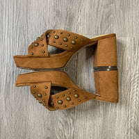 Load image into Gallery viewer, CHICOS Size 7 1/2 SHOE
