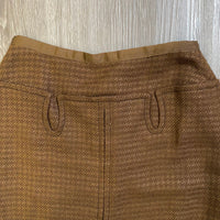 Load image into Gallery viewer, Louis Vuitton Size 4 DESIGNER
