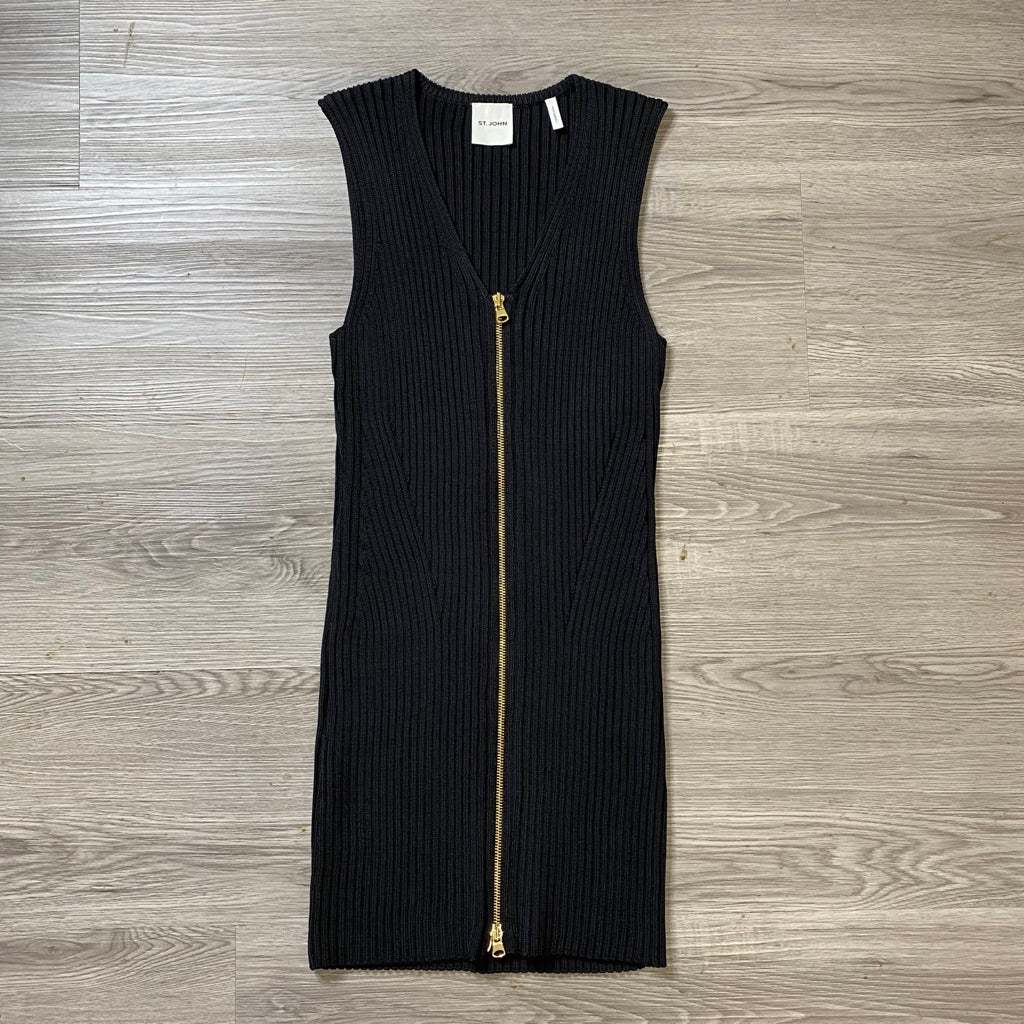 ST JOHN Size 0 DESIGNER