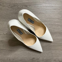 Load image into Gallery viewer, PRADA Size 9 DESIGNER
