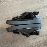 Load image into Gallery viewer, OLD NAVY Size 7 SHOE
