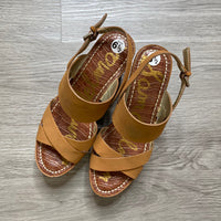 Load image into Gallery viewer, Sam Edelman Size 6 1/2 SHOE
