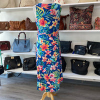 Load image into Gallery viewer, Tommy Bahama Size LARGE DRESS
