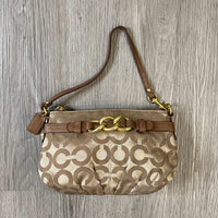 Load image into Gallery viewer, COACH BOUTIQUE
