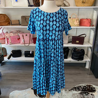 Load image into Gallery viewer, Lilly Pulitzer Size MED DRESS
