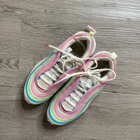 Load image into Gallery viewer, NIKE Size 7 1/2 SHOE
