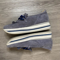 Load image into Gallery viewer, Softwaves Size 9 1/2 SHOE
