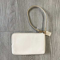 Load image into Gallery viewer, COACH BOUTIQUE

