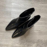 Load image into Gallery viewer, MATISSE Size 7 1/2 SHOE

