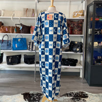 Load image into Gallery viewer, Solelia Size SMALL BOUTIQUE
