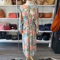 Load image into Gallery viewer, marigold Size LARGE BOUTIQUE

