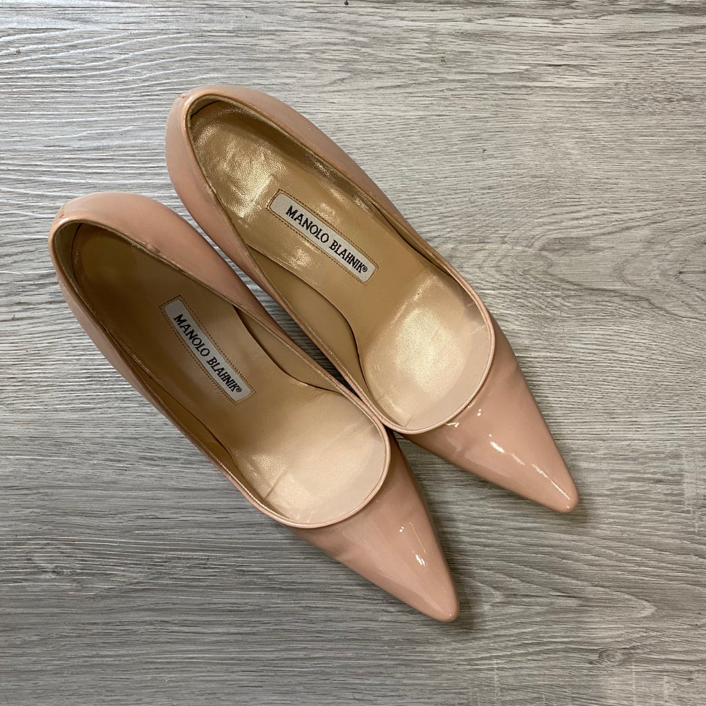 Manolo Blahnik Size 7 DESIGNER