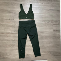 Load image into Gallery viewer, Lululemon Size 8/10 ATHLETIC WEAR
