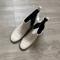 Load image into Gallery viewer, Naked Feet Size 6 1/2 SHOE
