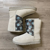 Load image into Gallery viewer, UGG Size 7 BOUTIQUE
