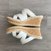 Load image into Gallery viewer, Jimmy Choo Size 7 DESIGNER
