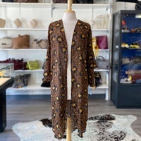 Load image into Gallery viewer, UMGEE Size SMALL TOPS
