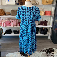 Load image into Gallery viewer, Lilly Pulitzer Size MED DRESS
