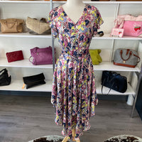 Load image into Gallery viewer, VINCE CAMUTO Size MED DRESS
